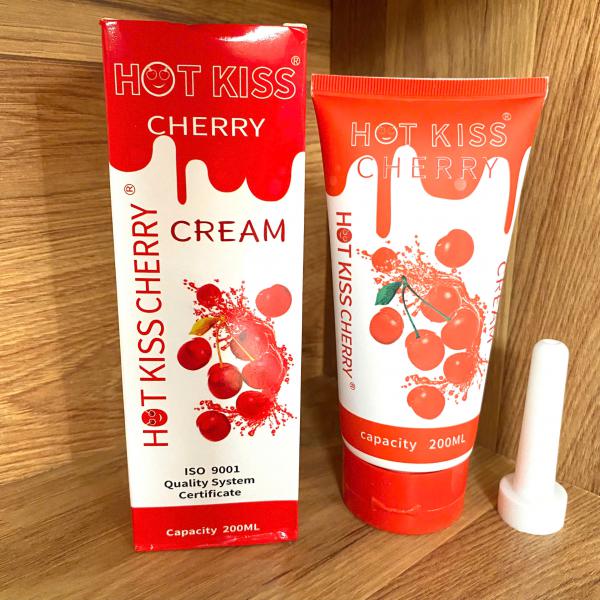 Gel Bôi Trơn Hương Cherry Hot Kiss Dung Tích 200ml Hàng Chính Hãng