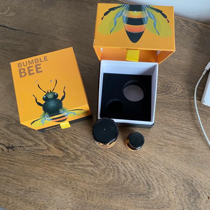 Bán Sét Hôp Chai Hít Popper P.R.C Bumble Bee Con Ong Vàng Giup Tăng Khoái Cảm Mãnh Liệt giá sỉ Bán Sét Hôp Chai Hít Popper P.R.C Bumble Bee Con Ong Vàng Giup Tăng Khoái Cảm Mãnh Liệt giá sỉ