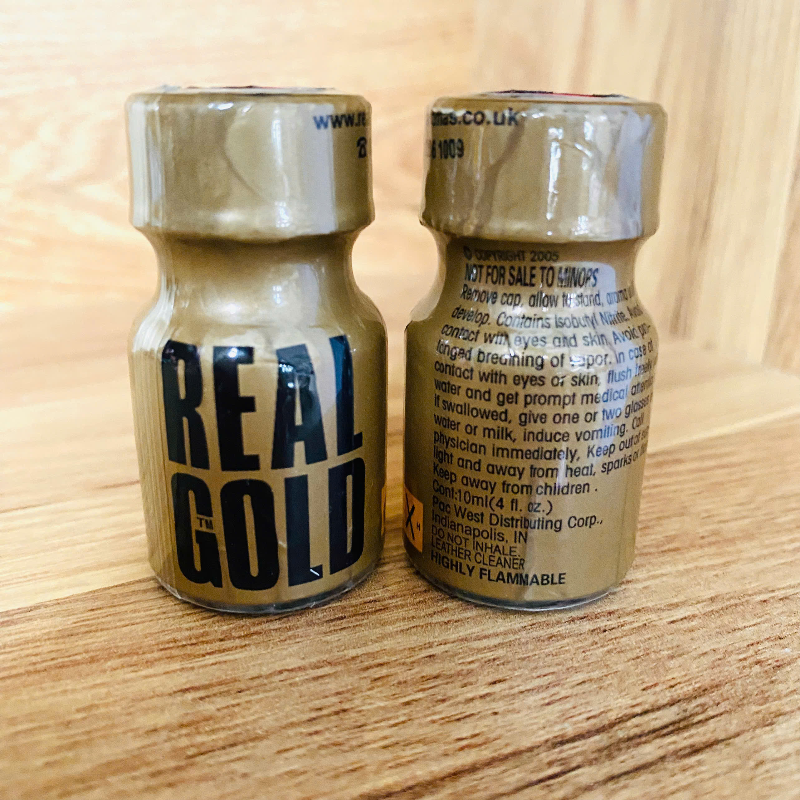 Mua Tinh Dầu Nước Ngửi Kích Dục Popper Real Gold Chai 10ml Nắp Đỏ Tăng Hưng Phấn Ham Muốn