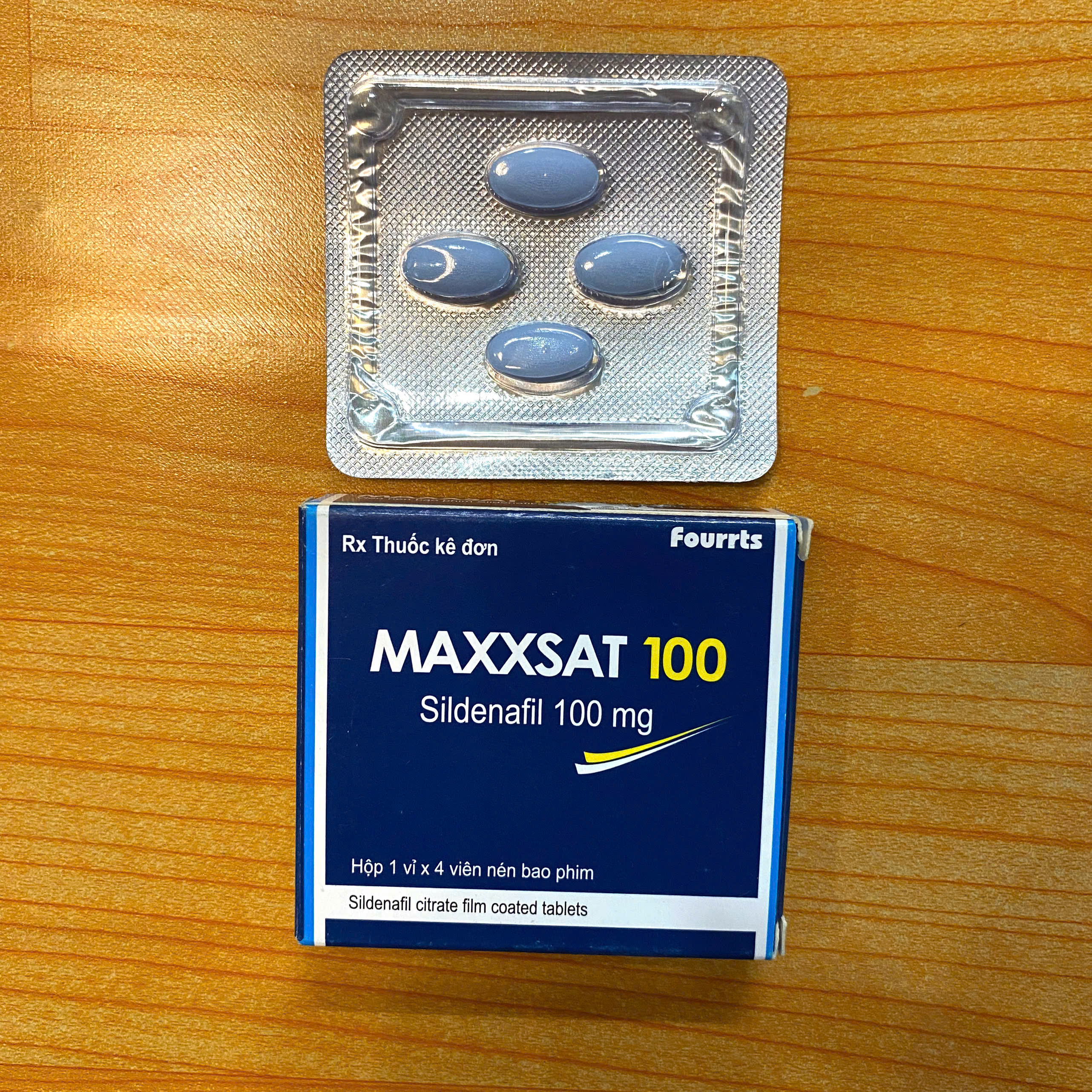  So sánh Maxxsat 100 Sildenafil - Tăng Cường Sinh Lý Nam, Kéo Dài Thời Gian giá sỉ