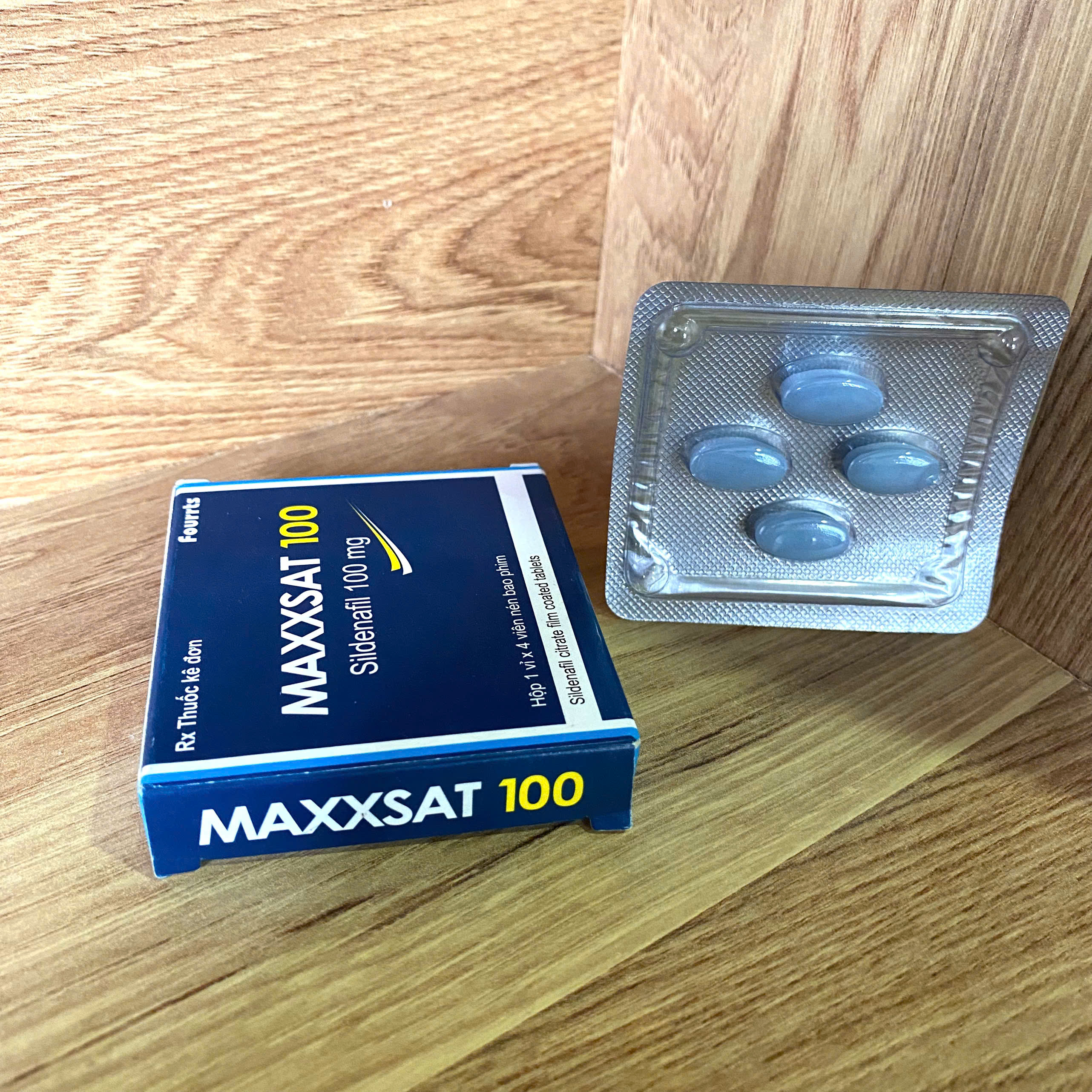  So sánh Maxxsat 100 Sildenafil - Tăng Cường Sinh Lý Nam, Kéo Dài Thời Gian giá sỉ